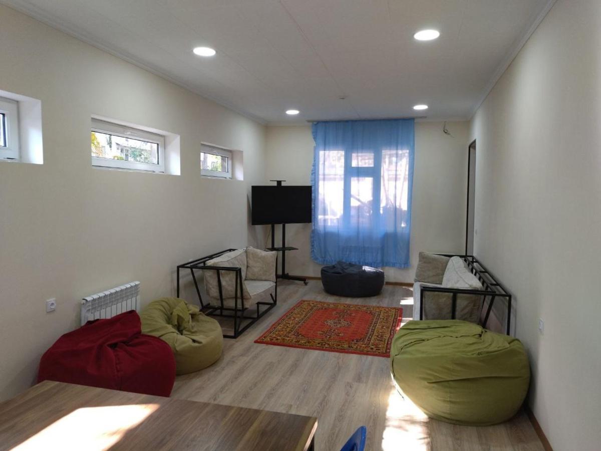 Aka Hostel Ташкент Екстериор снимка